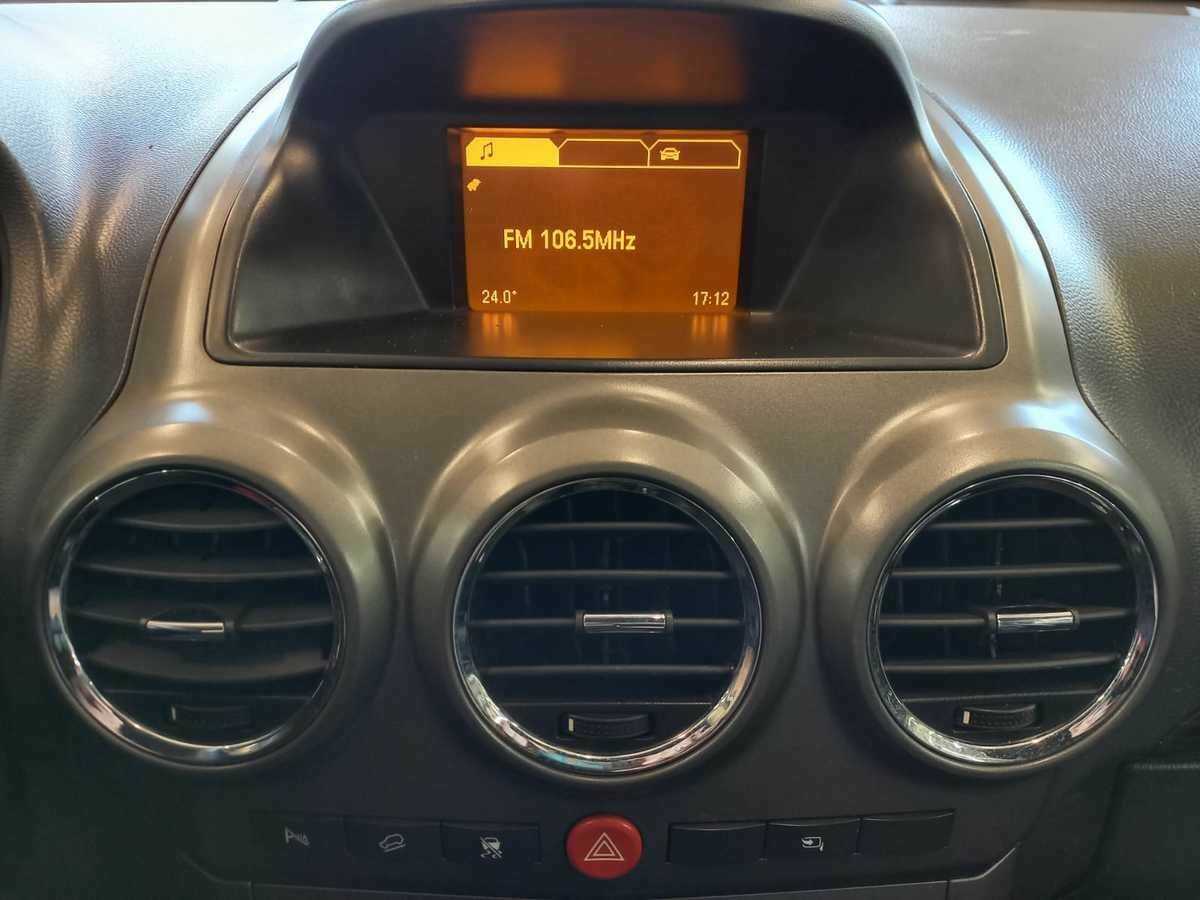 Opel Antara с пробегом — 2008 год. Фото: #13