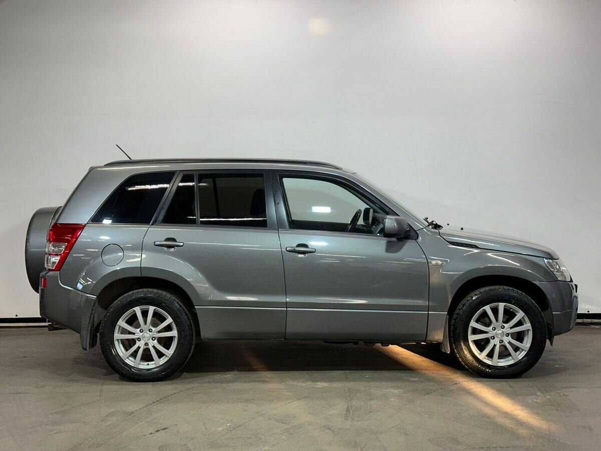 Suzuki Grand Vitara с пробегом — 2007 год. Фото: #3