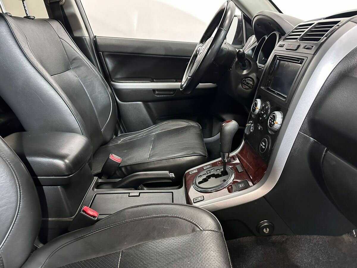 Suzuki Grand Vitara с пробегом — 2007 год. Фото: #9