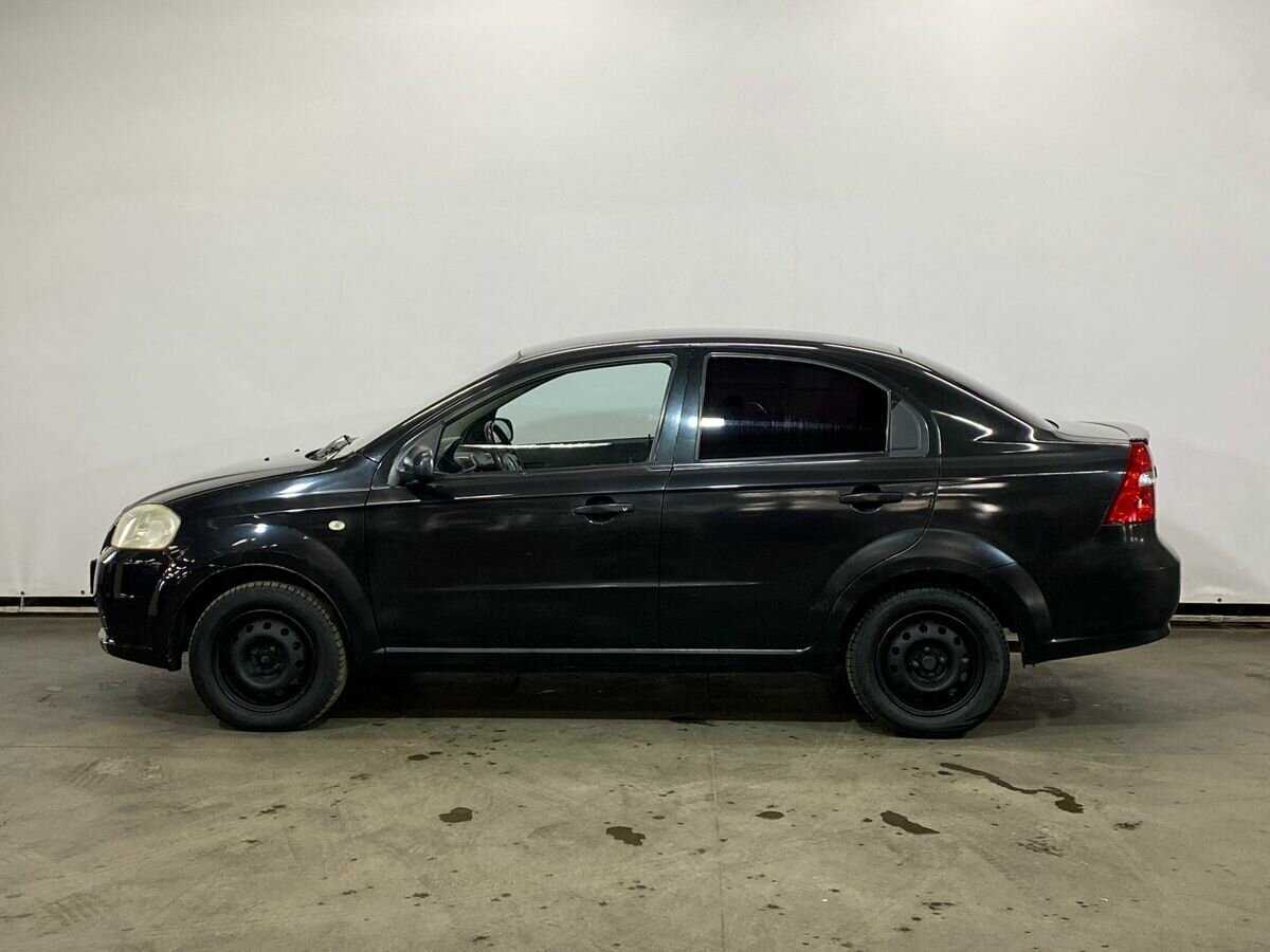 Chevrolet Aveo с пробегом — 2009 год. Фото: #7