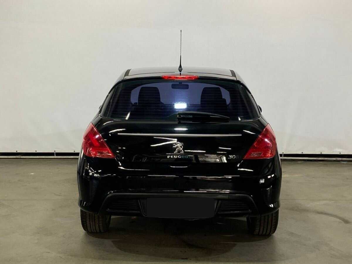 Peugeot 308 с пробегом — 2011 год. Фото: #5