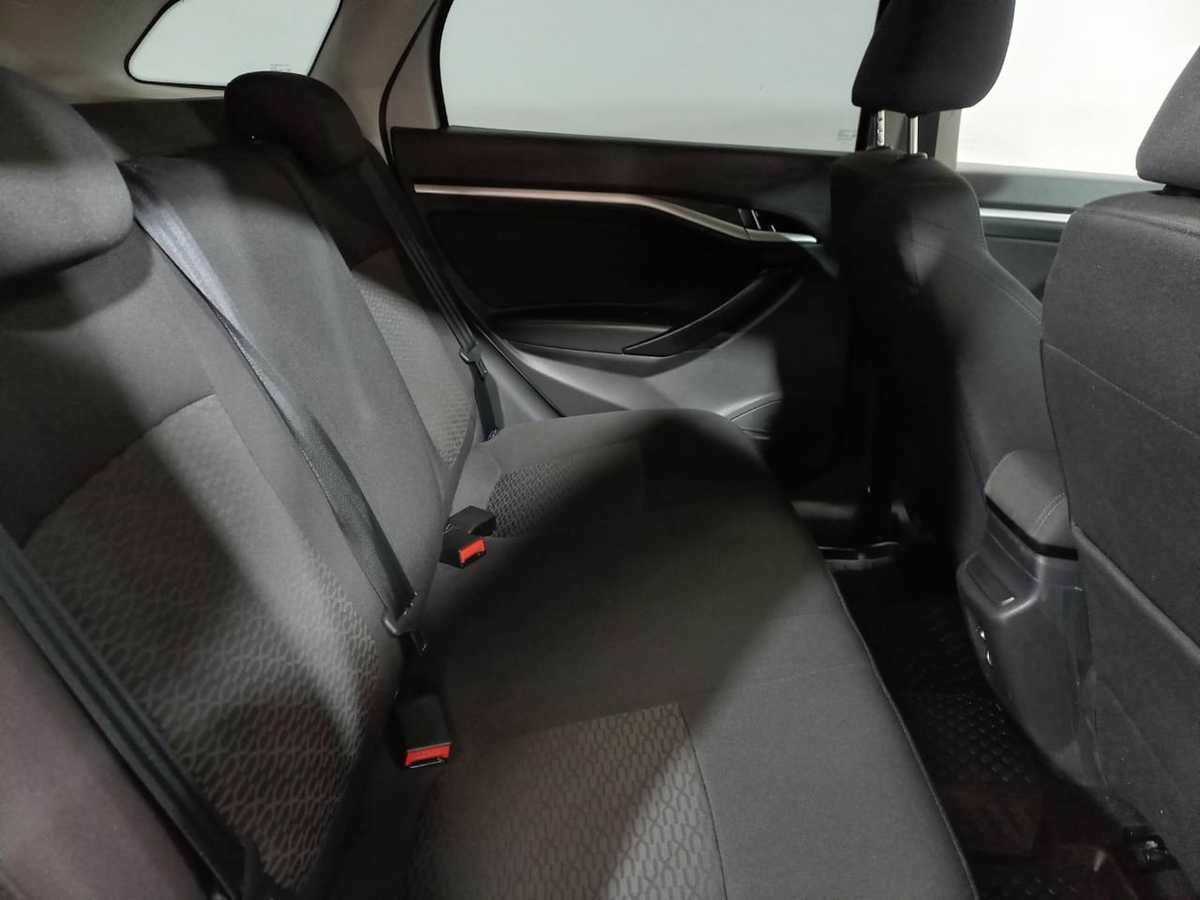 Lada (ВАЗ) Vesta с пробегом — 2021 год. Фото: #10