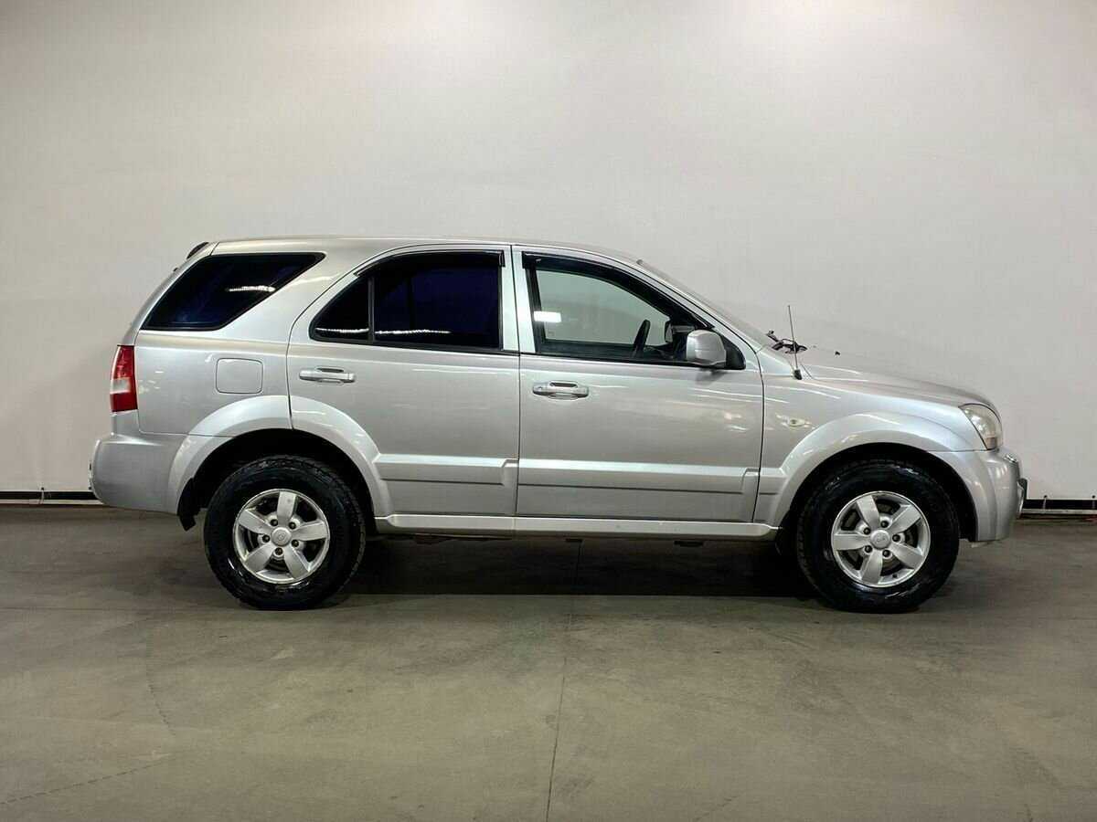 Kia Sorento с пробегом — 2006 год. Фото: #3
