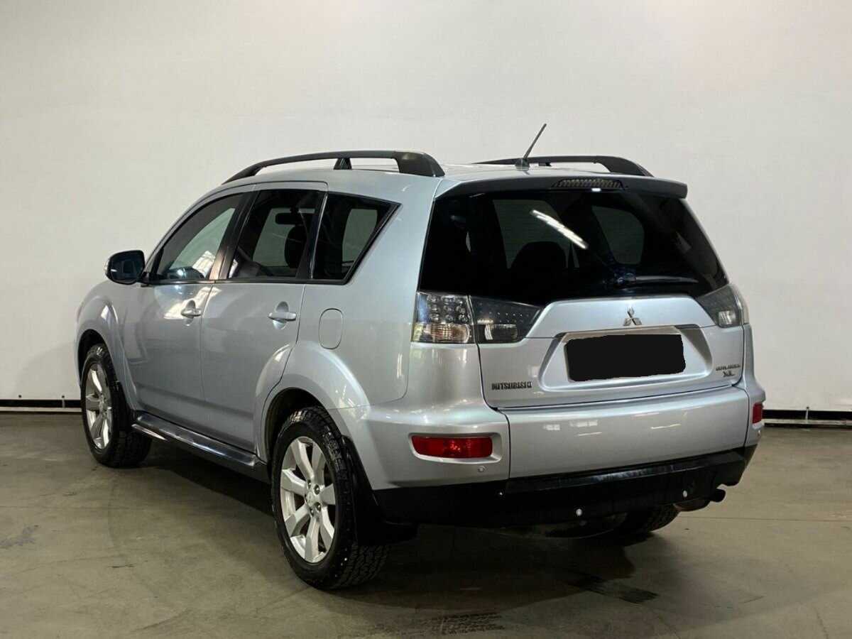 Mitsubishi Outlander с пробегом — 2011 год. Фото: #5