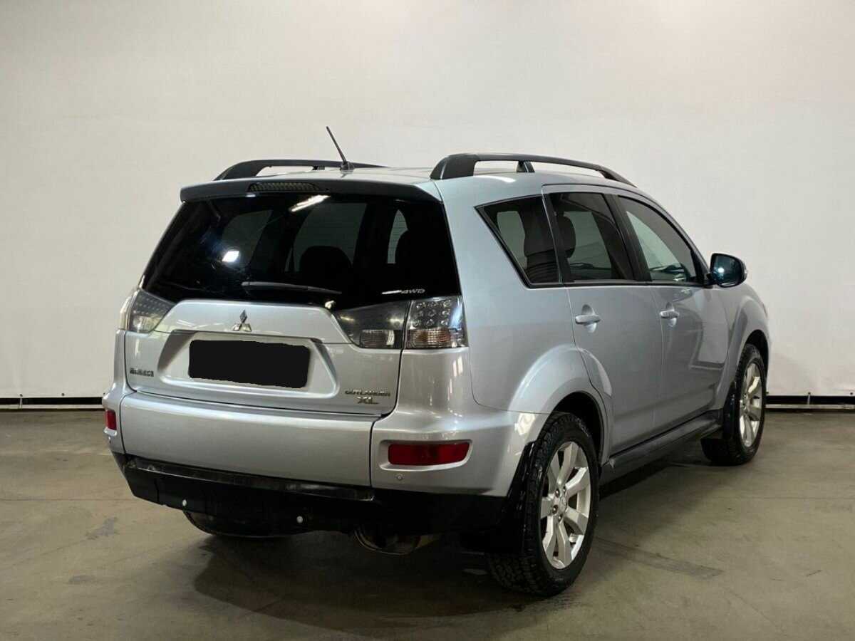 Mitsubishi Outlander с пробегом — 2011 год. Фото: #7
