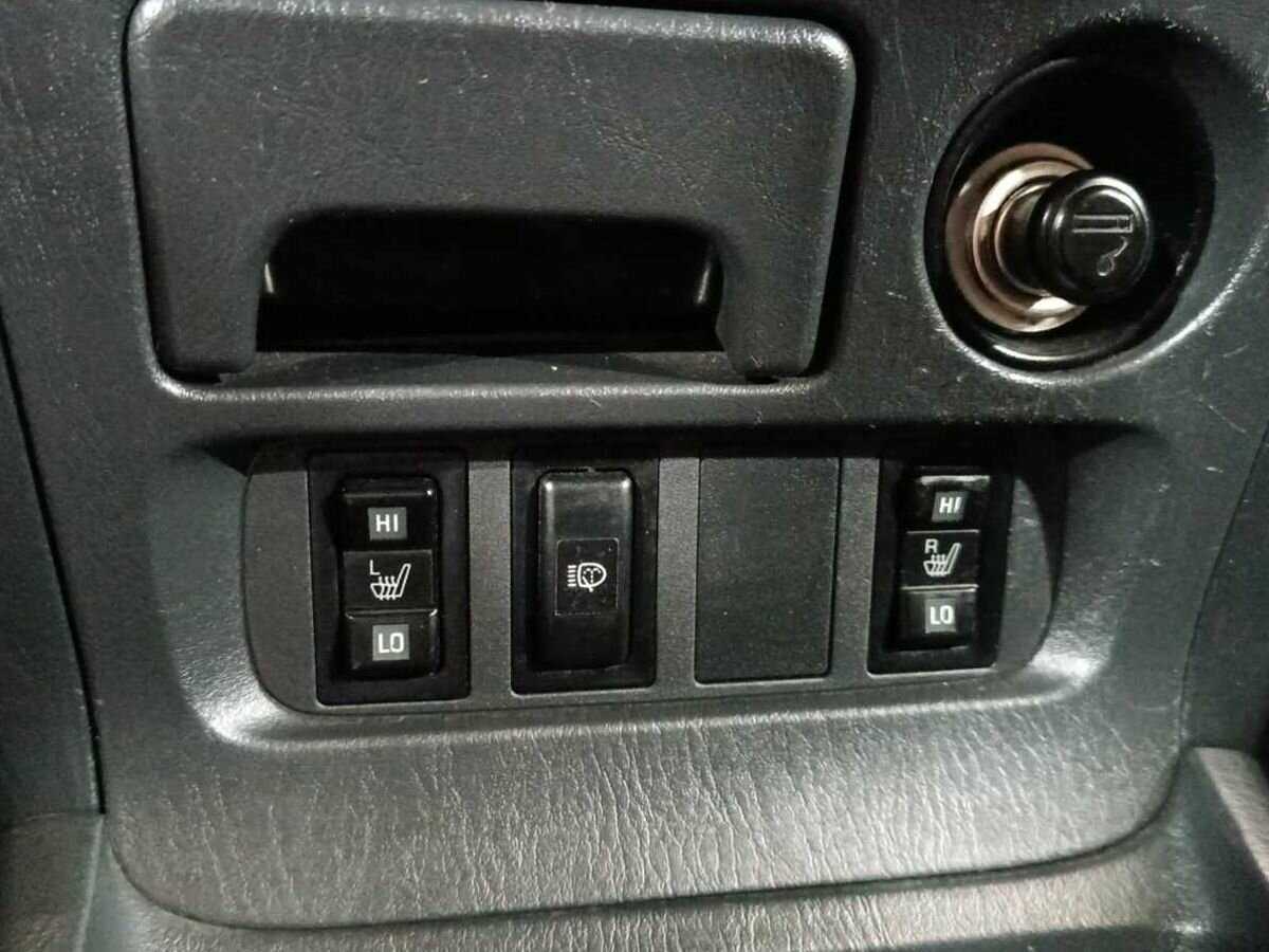 Toyota RAV4 с пробегом — 2005 год. Фото: #13