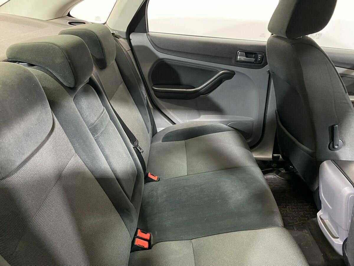 Ford Focus с пробегом — 2008 год. Фото: #11