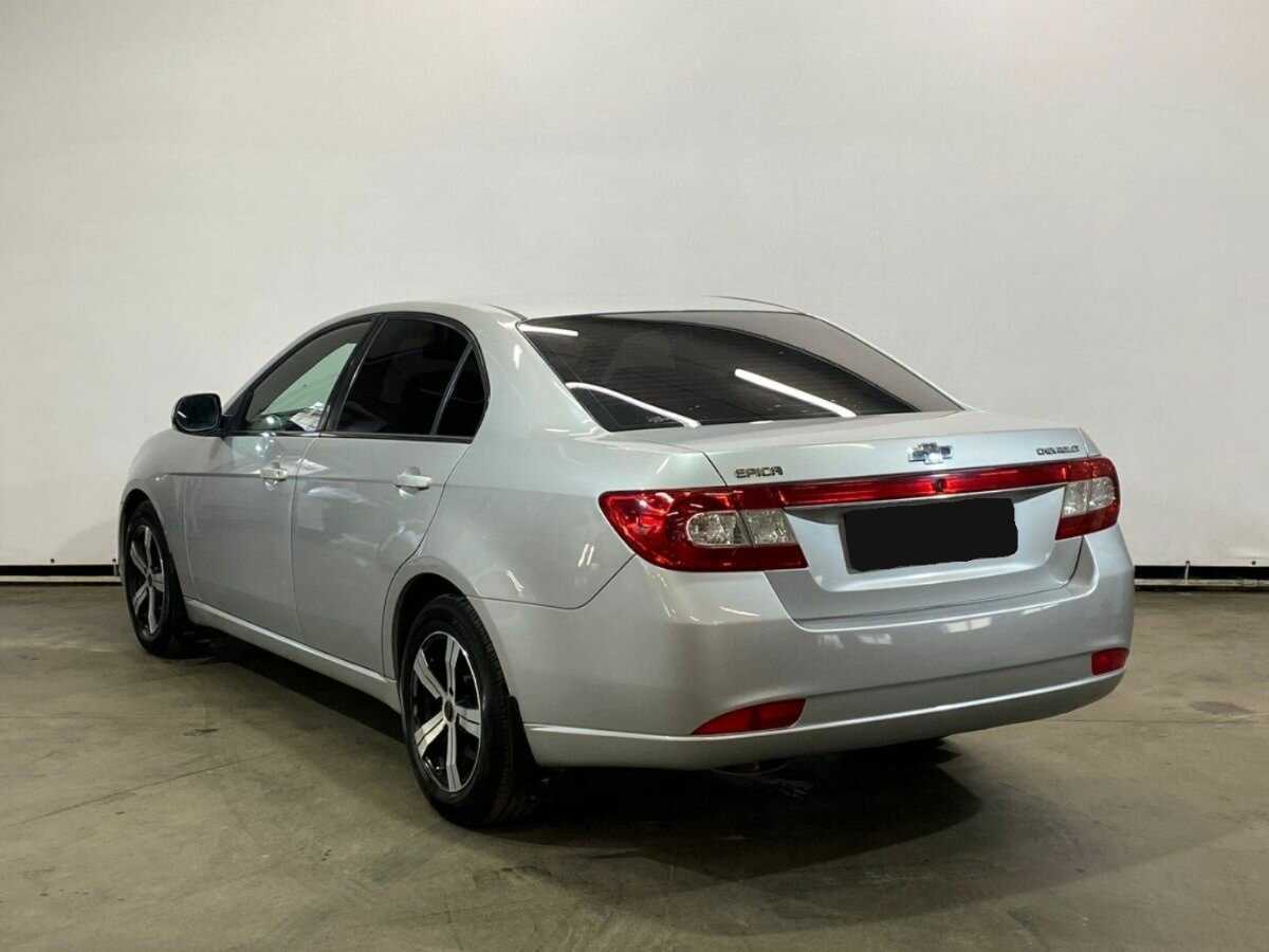 Chevrolet Epica с пробегом — 2010 год. Фото: #5