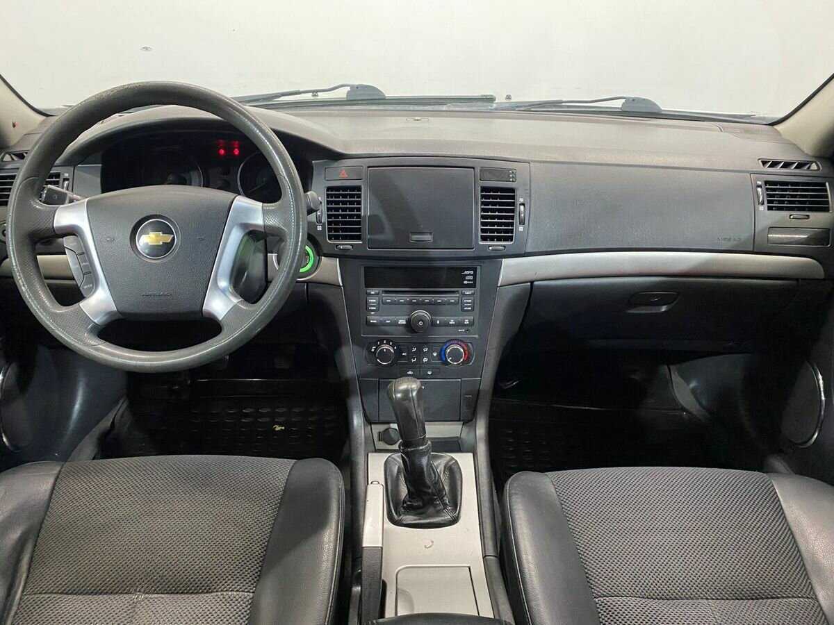 Chevrolet Epica с пробегом — 2010 год. Фото: #8