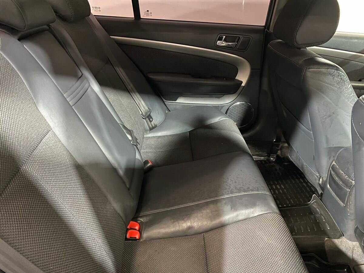 Chevrolet Epica с пробегом — 2010 год. Фото: #11