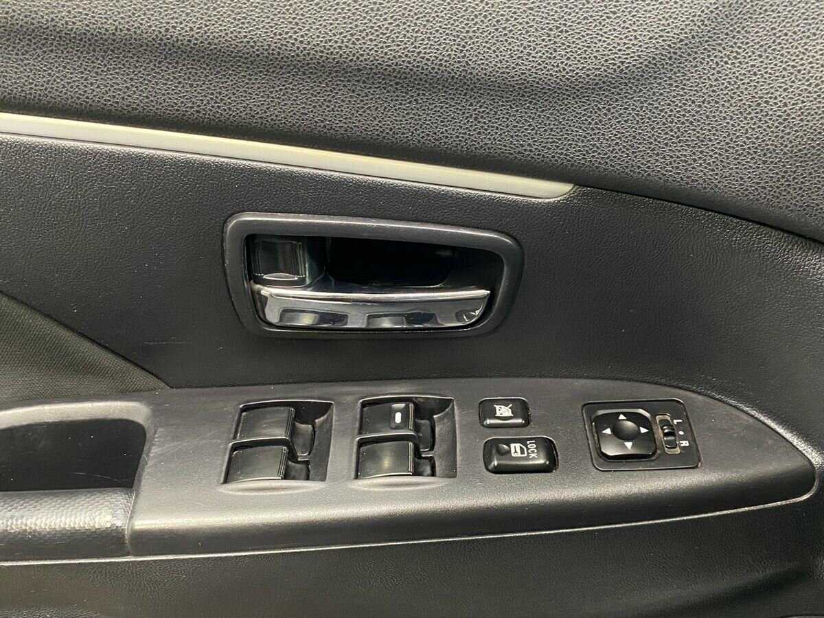 Mitsubishi ASX с пробегом — 2011 год. Фото: #14