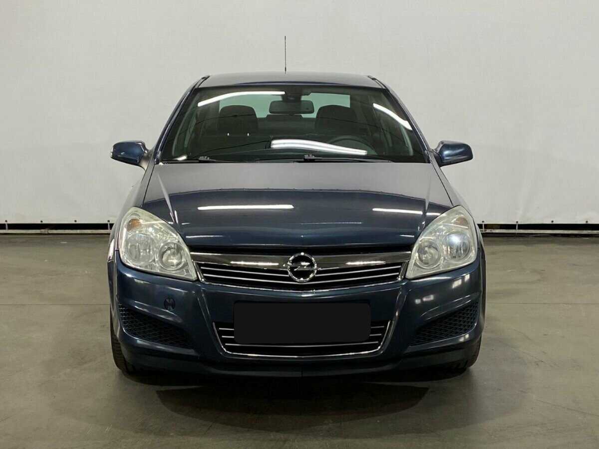 Opel Astra с пробегом — 2009 год. Фото: #1