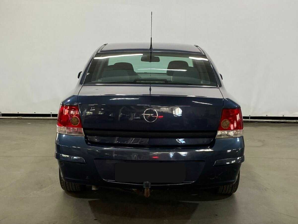 Opel Astra с пробегом — 2009 год. Фото: #5