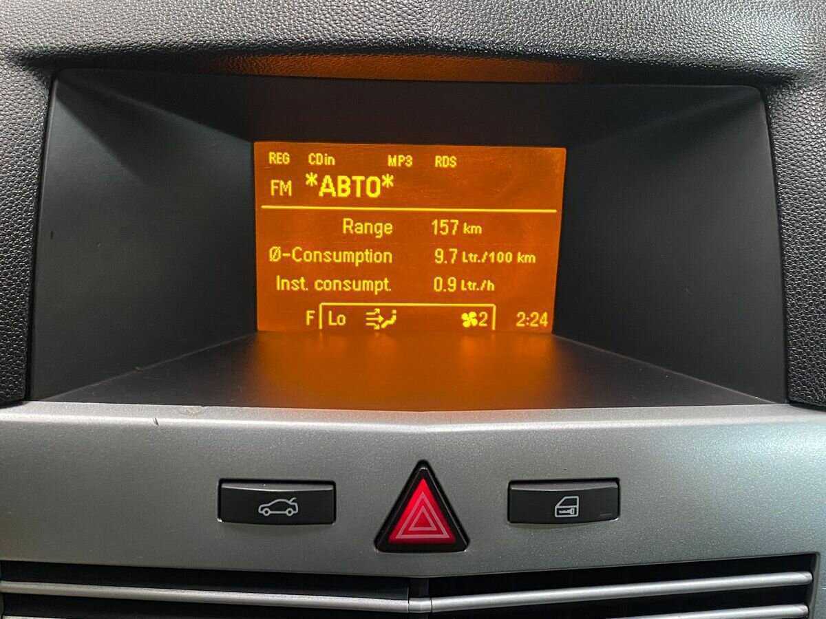 Opel Astra с пробегом — 2009 год. Фото: #13