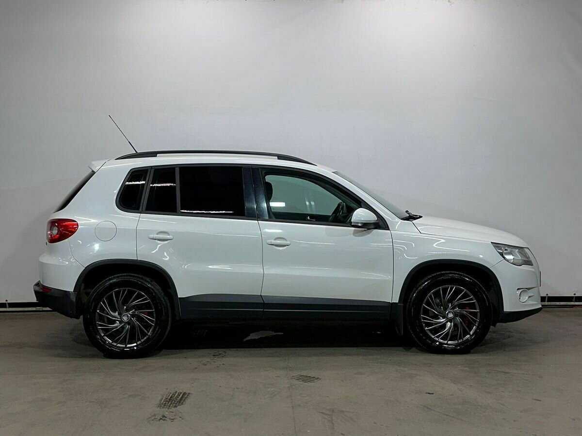 Volkswagen Tiguan с пробегом — 2010 год. Фото: #3