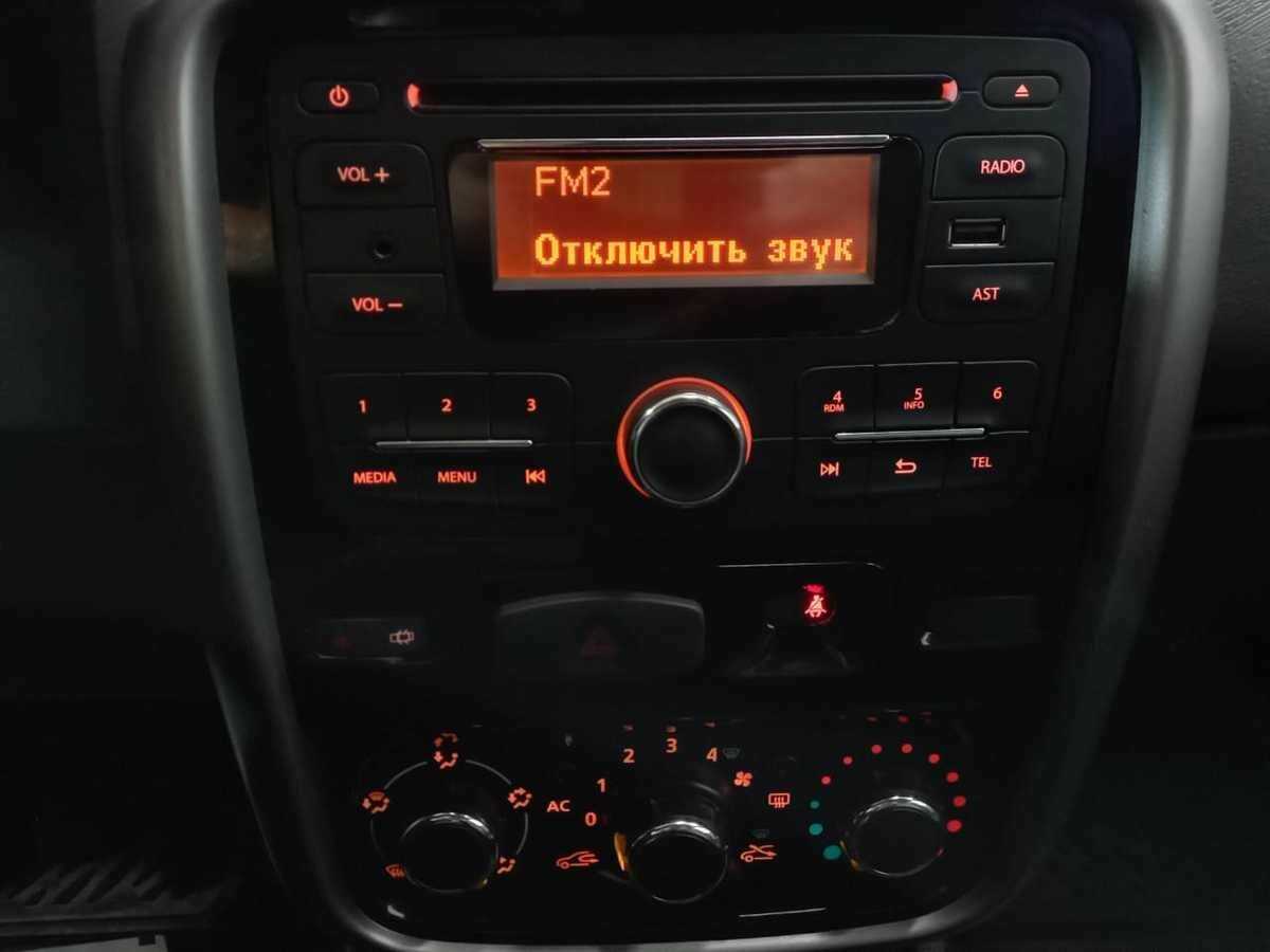 Renault Duster с пробегом — 2012 год. Фото: #11