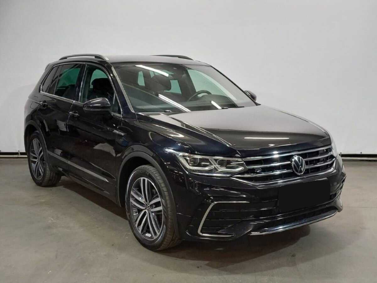 Volkswagen Tiguan с пробегом — 2021 год. Фото: #2