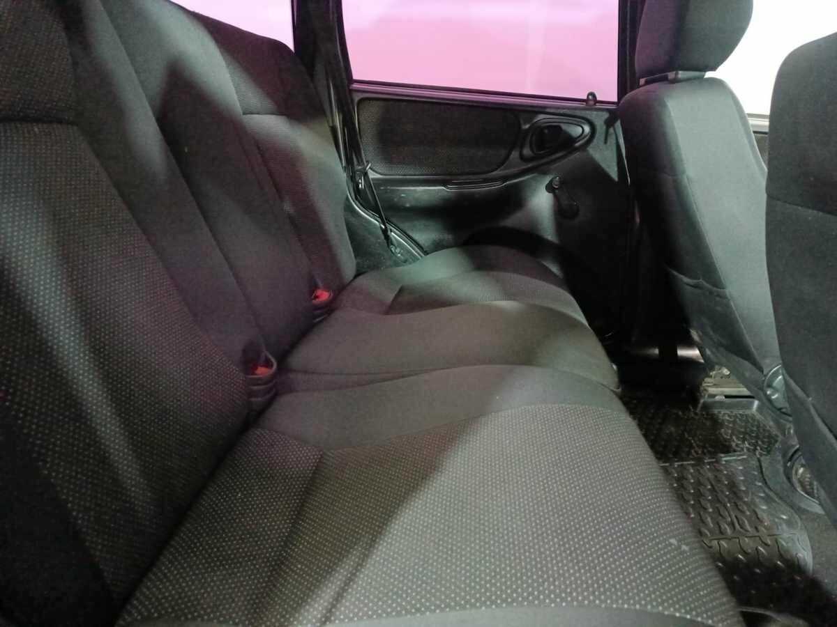 Chevrolet Niva с пробегом — 2007 год. Фото: #10