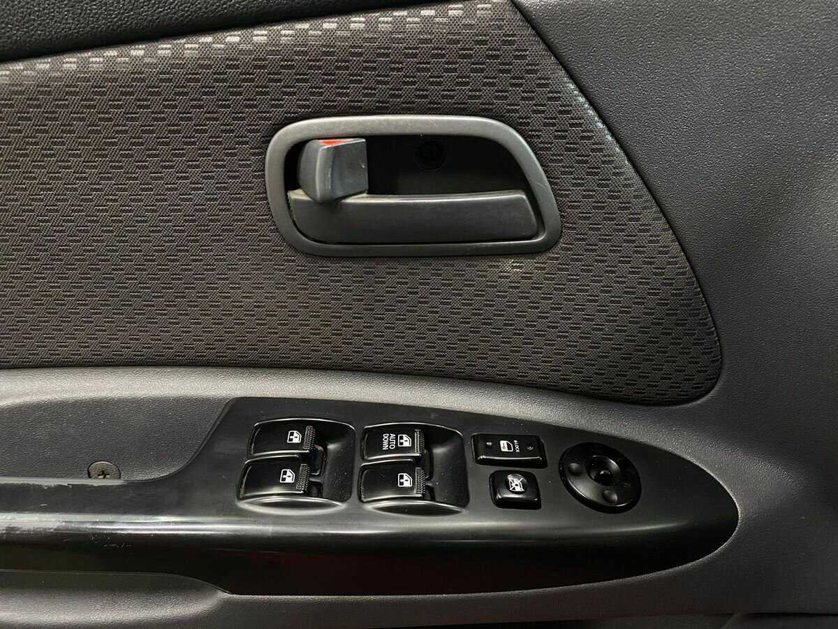 Kia Rio с пробегом — 2010 год. Фото: #12