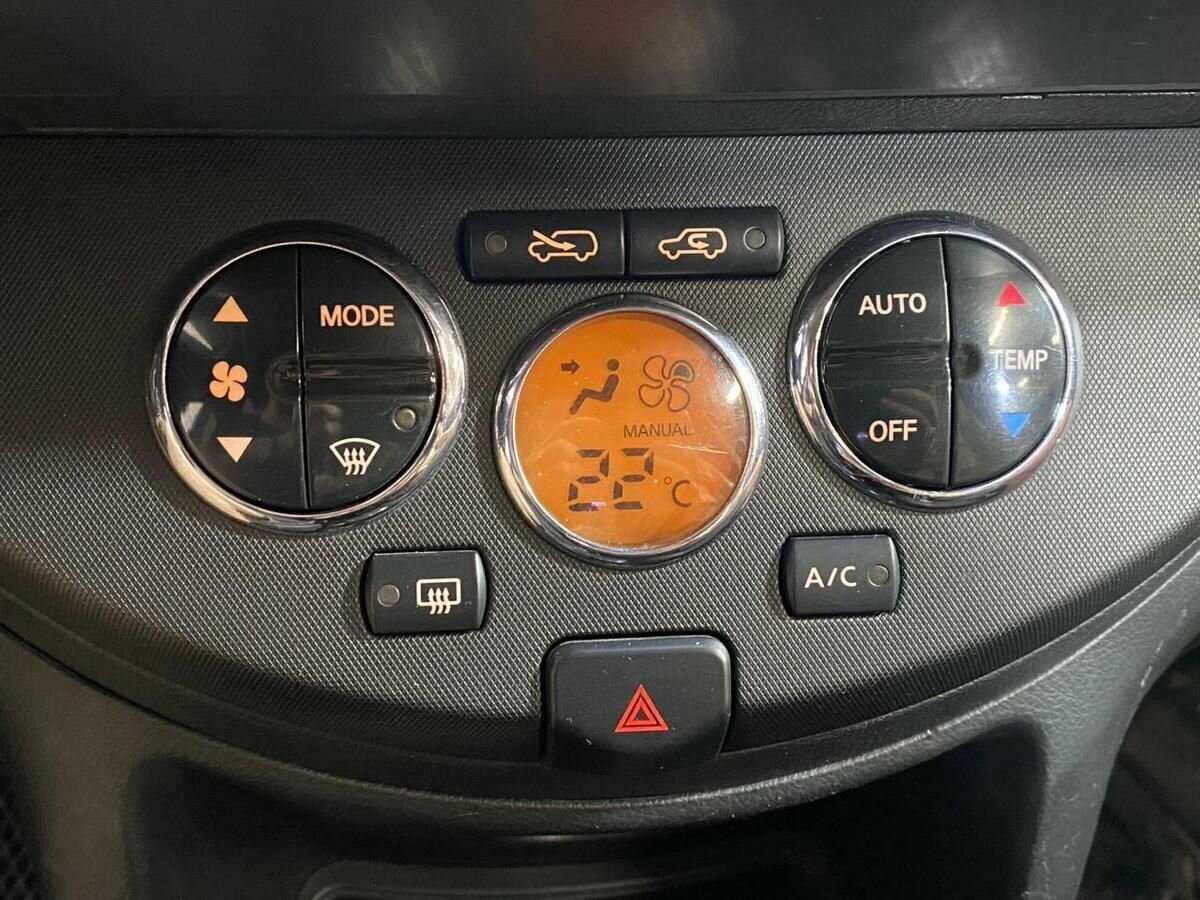 Nissan Note с пробегом — 2007 год. Фото: #12