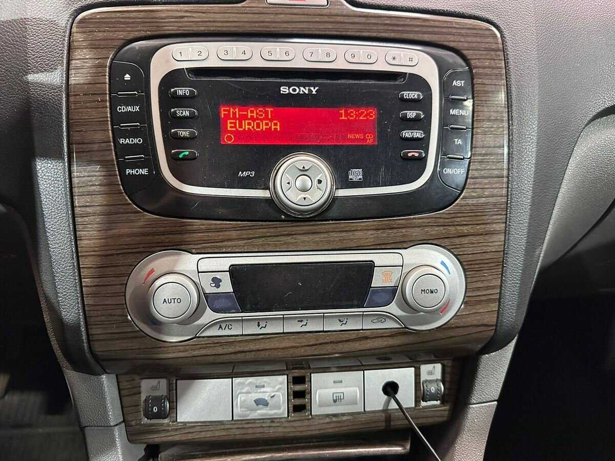 Ford Focus с пробегом — 2008 год. Фото: #12