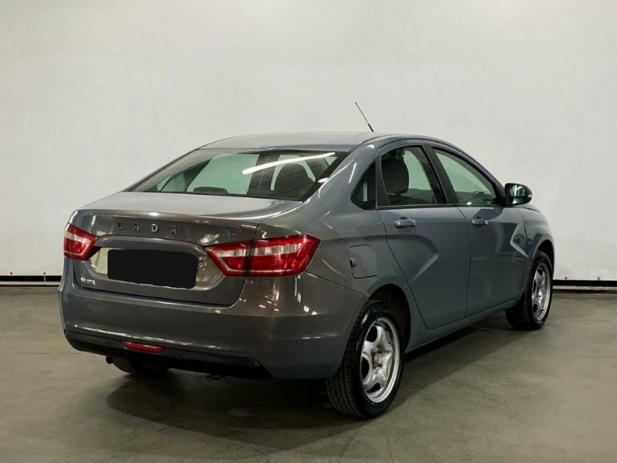 Lada (ВАЗ) Vesta с пробегом — 2016 год. Фото: #4