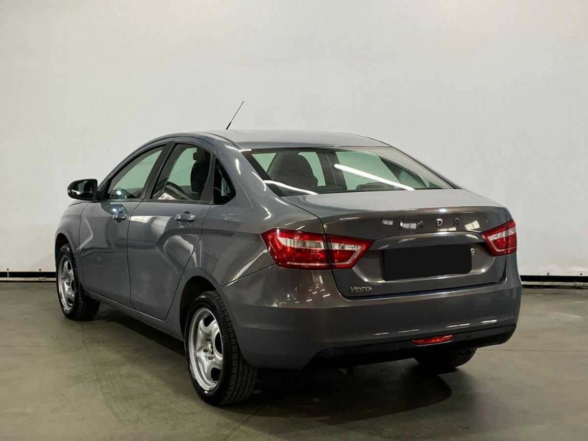 Lada (ВАЗ) Vesta с пробегом — 2016 год. Фото: #6