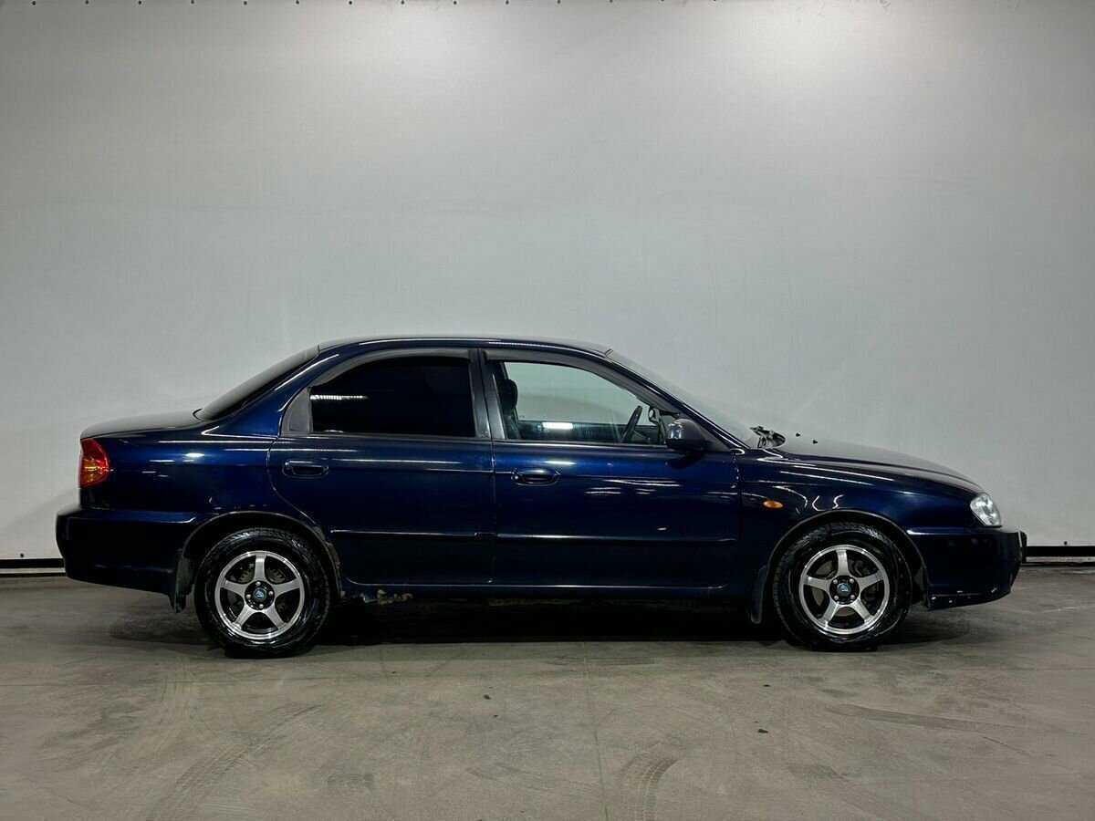 Kia Spectra с пробегом — 2008 год. Фото: #3