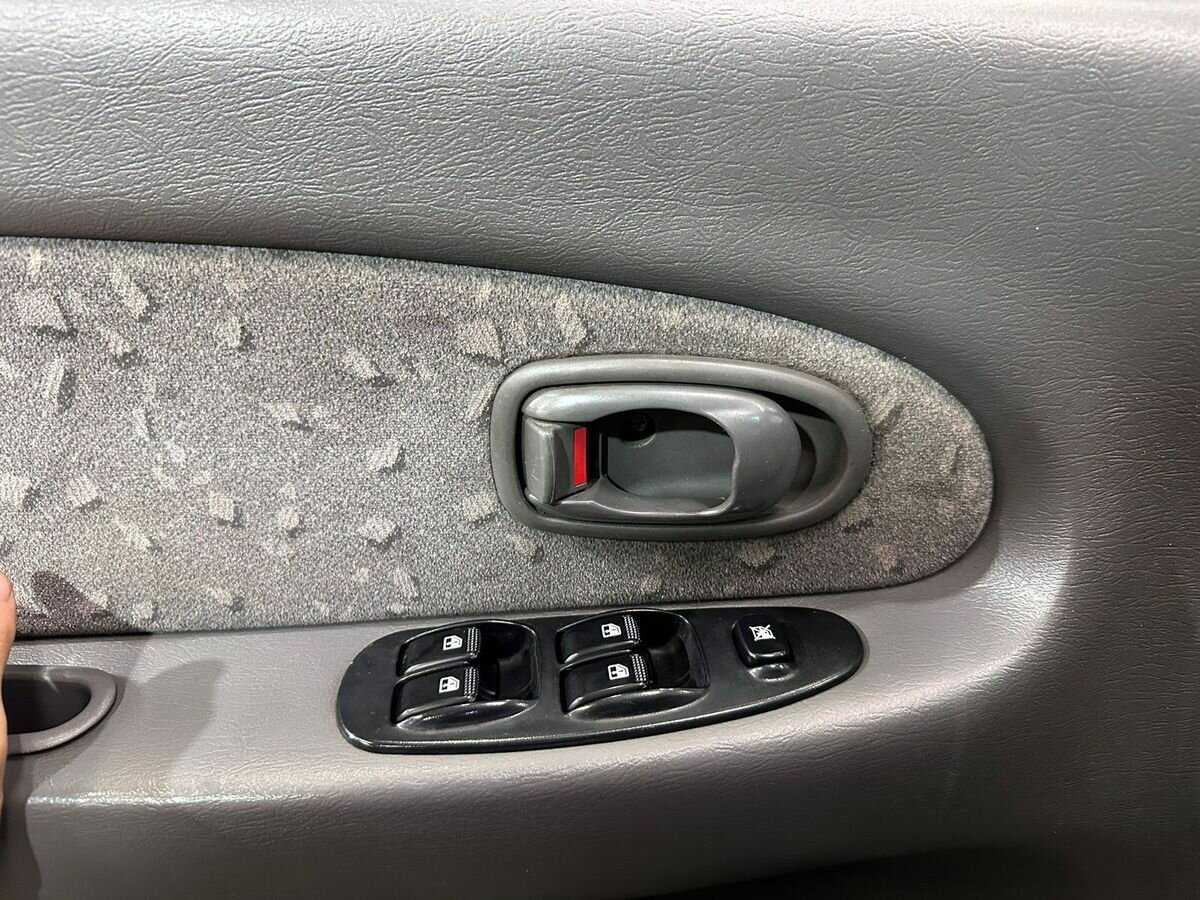 Kia Spectra с пробегом — 2008 год. Фото: #13