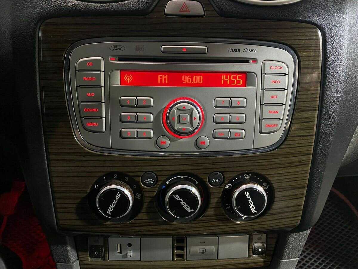 Ford Focus с пробегом — 2008 год. Фото: #12