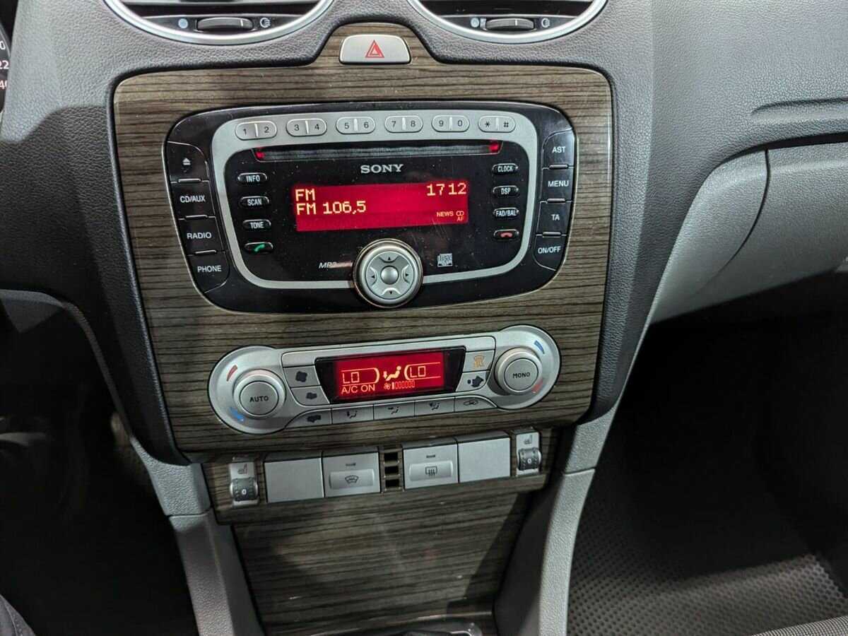 Ford Focus с пробегом — 2008 год. Фото: #12