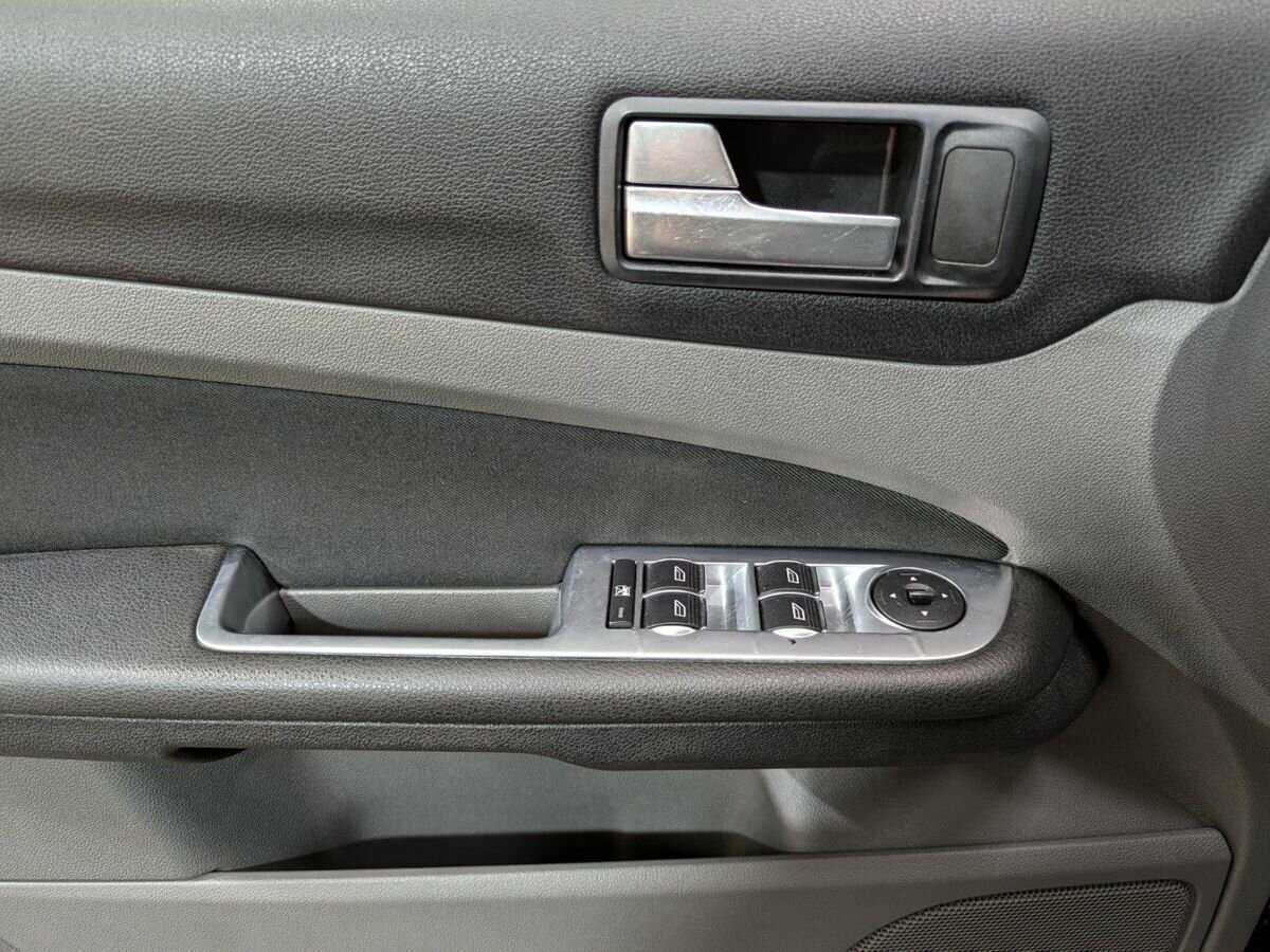 Ford Focus с пробегом — 2008 год. Фото: #13