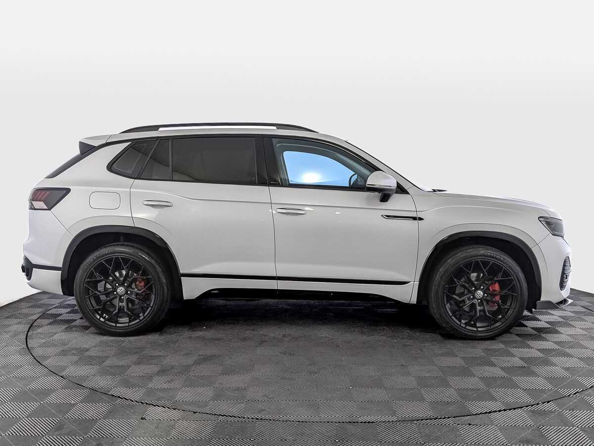 Volkswagen Tayron с пробегом — 2023 год. Фото: #3
