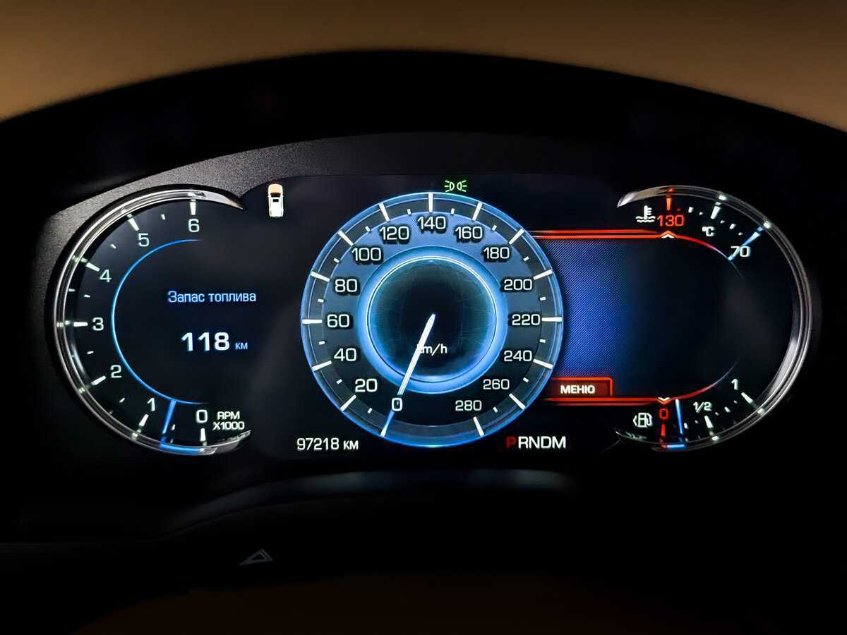 Cadillac Escalade с пробегом — 2016 год. Фото: #12