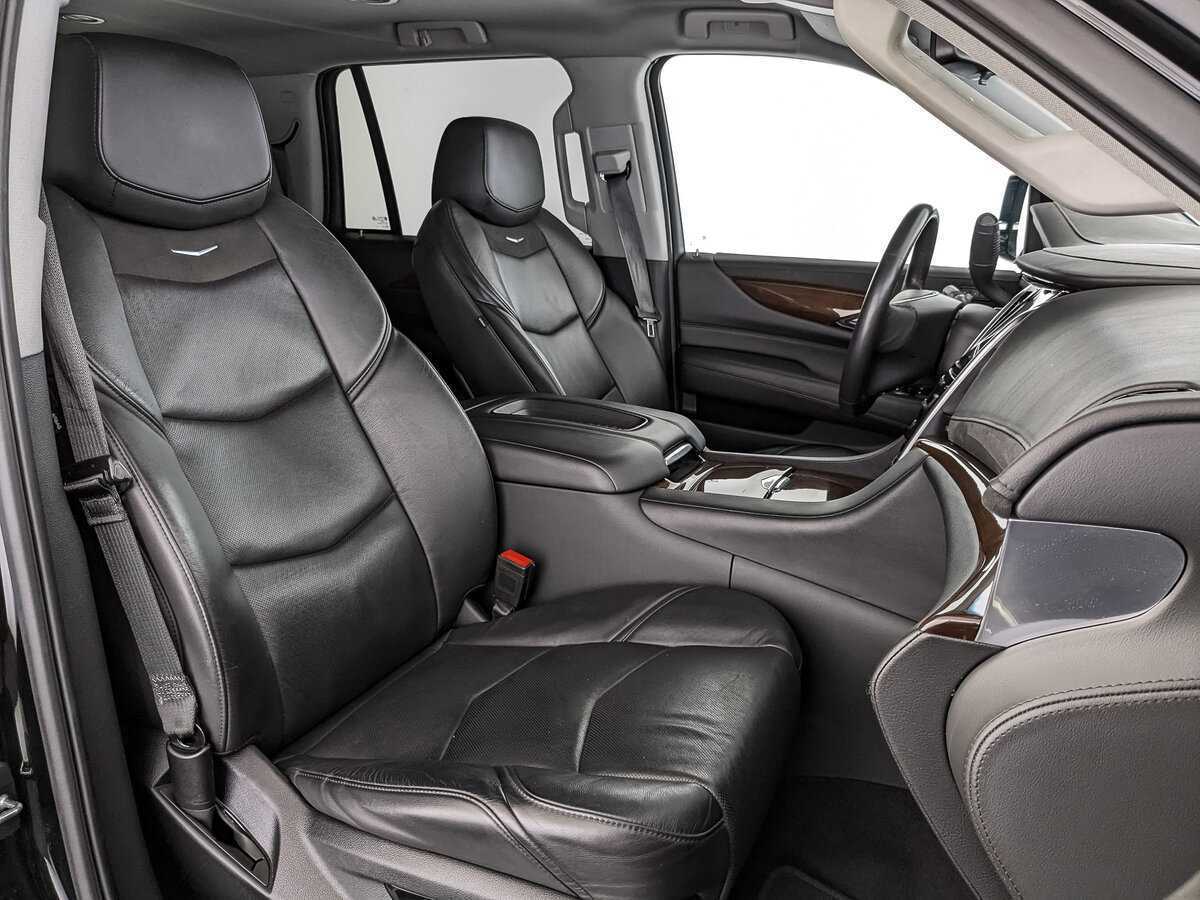 Cadillac Escalade с пробегом — 2020 год. Фото: #19