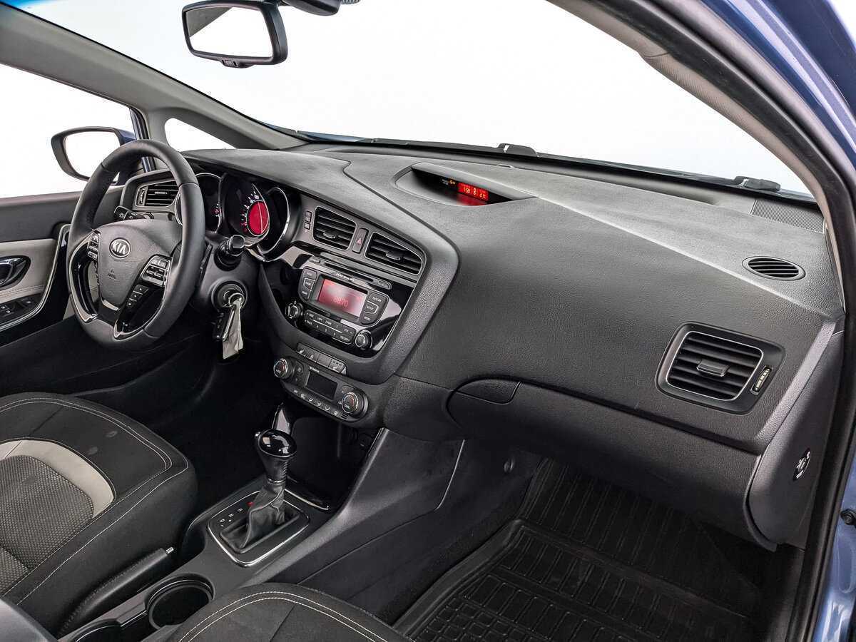 Kia Ceed с пробегом — 2013 год. Фото: #8