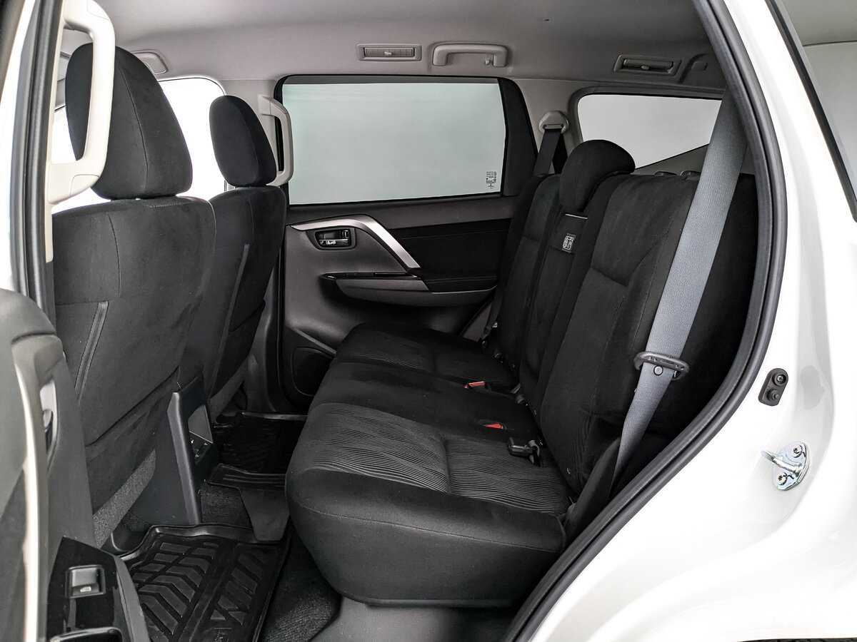 Mitsubishi Pajero Sport с пробегом — 2021 год. Фото: #13