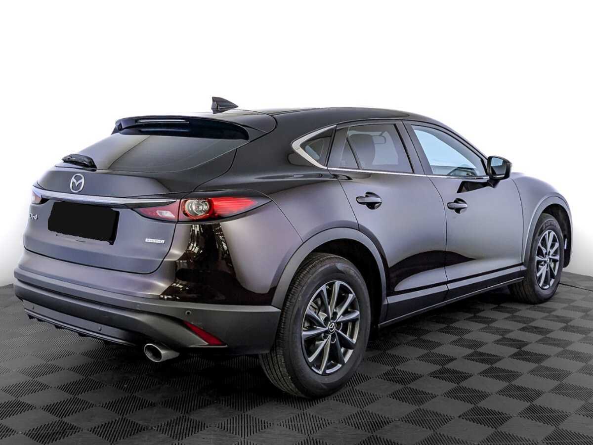 Mazda CX-4 с пробегом — 2023 год. Фото: #4