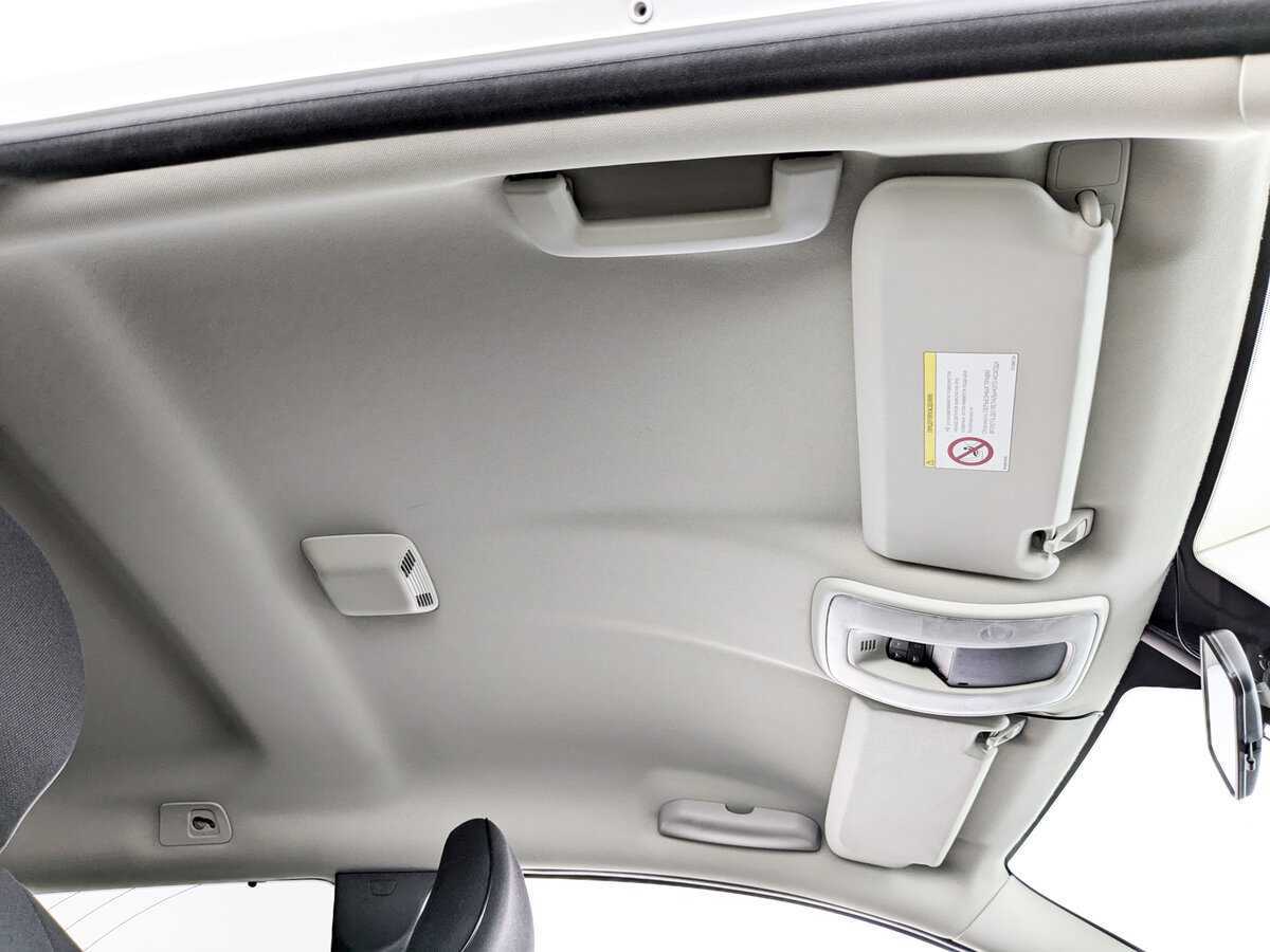 Volvo C30 с пробегом — 2011 год. Фото: #17