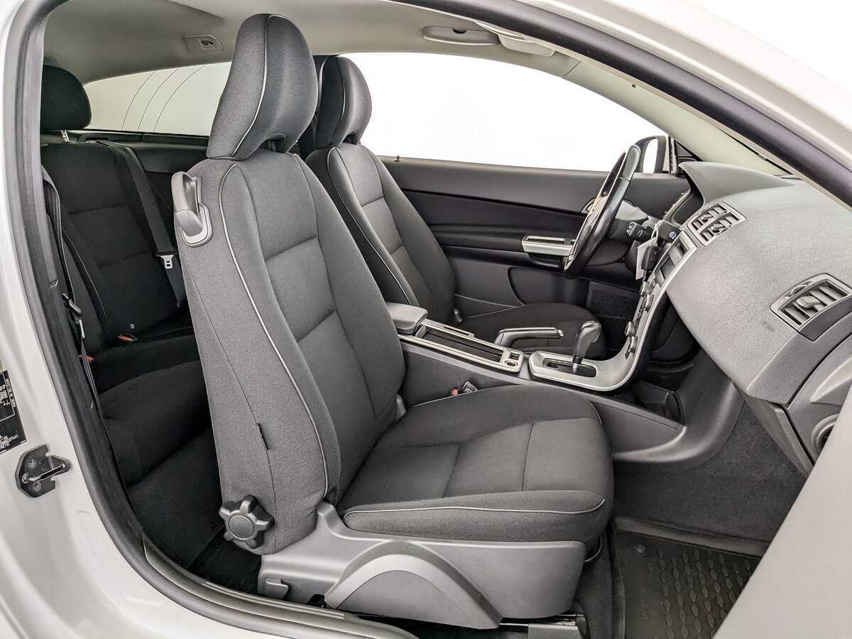 Volvo C30 с пробегом — 2011 год. Фото: #18