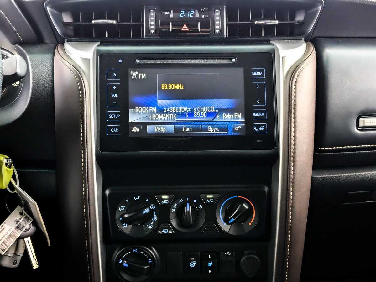 Toyota Fortuner с пробегом — 2019 год. Фото: #12