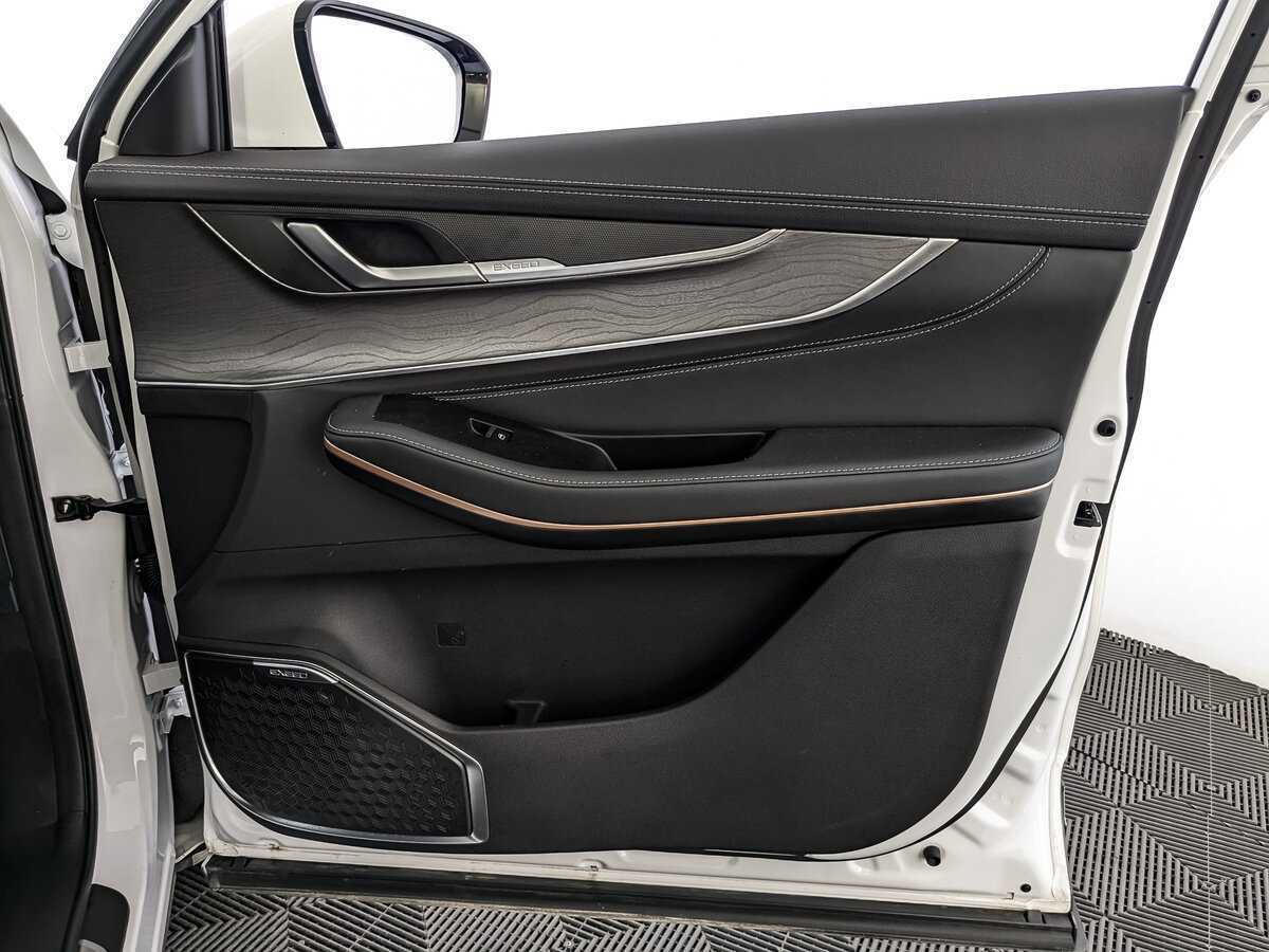 EXEED LX с пробегом — 2023 год. Фото: #20