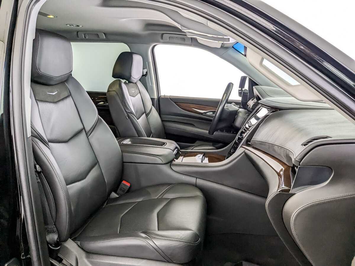 Cadillac Escalade с пробегом — 2018 год. Фото: #20