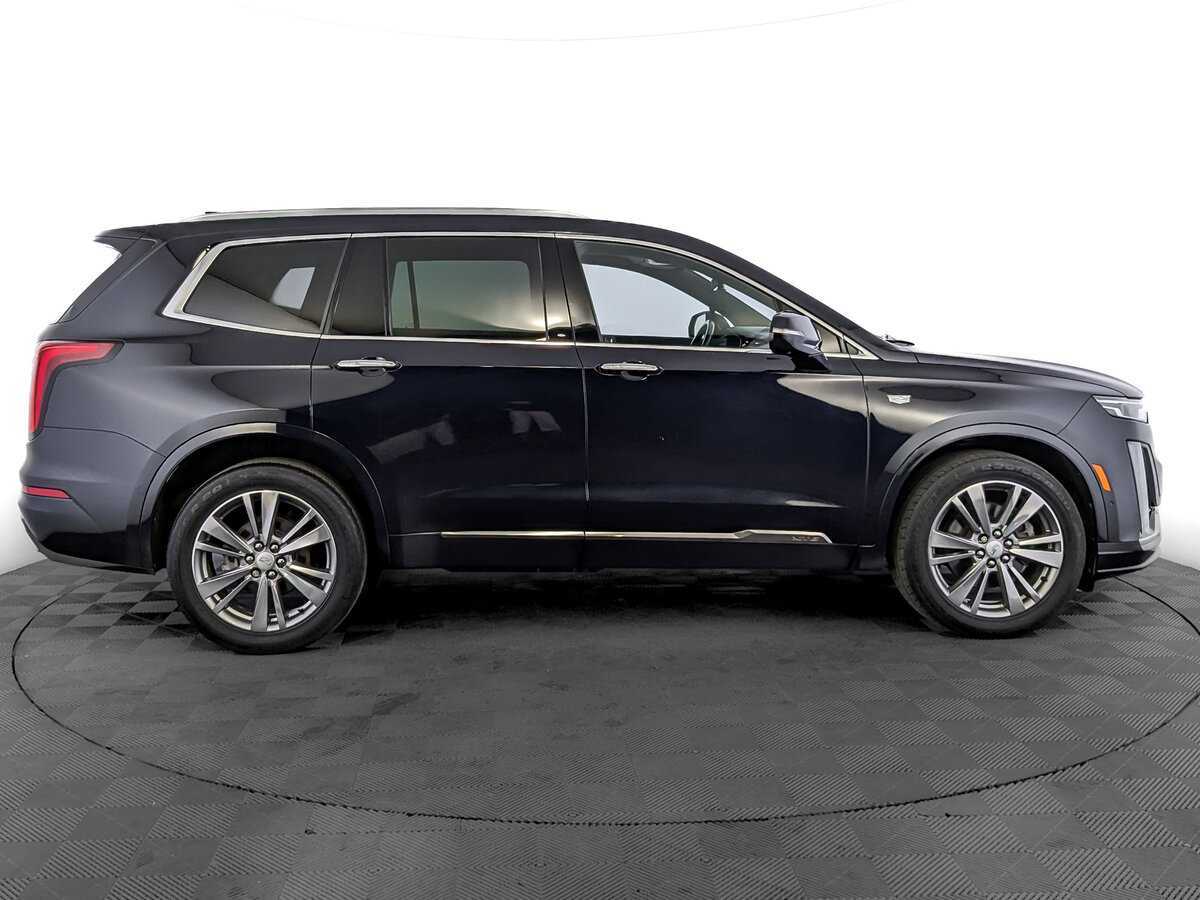 Cadillac XT6 с пробегом — 2021 год. Фото: #3