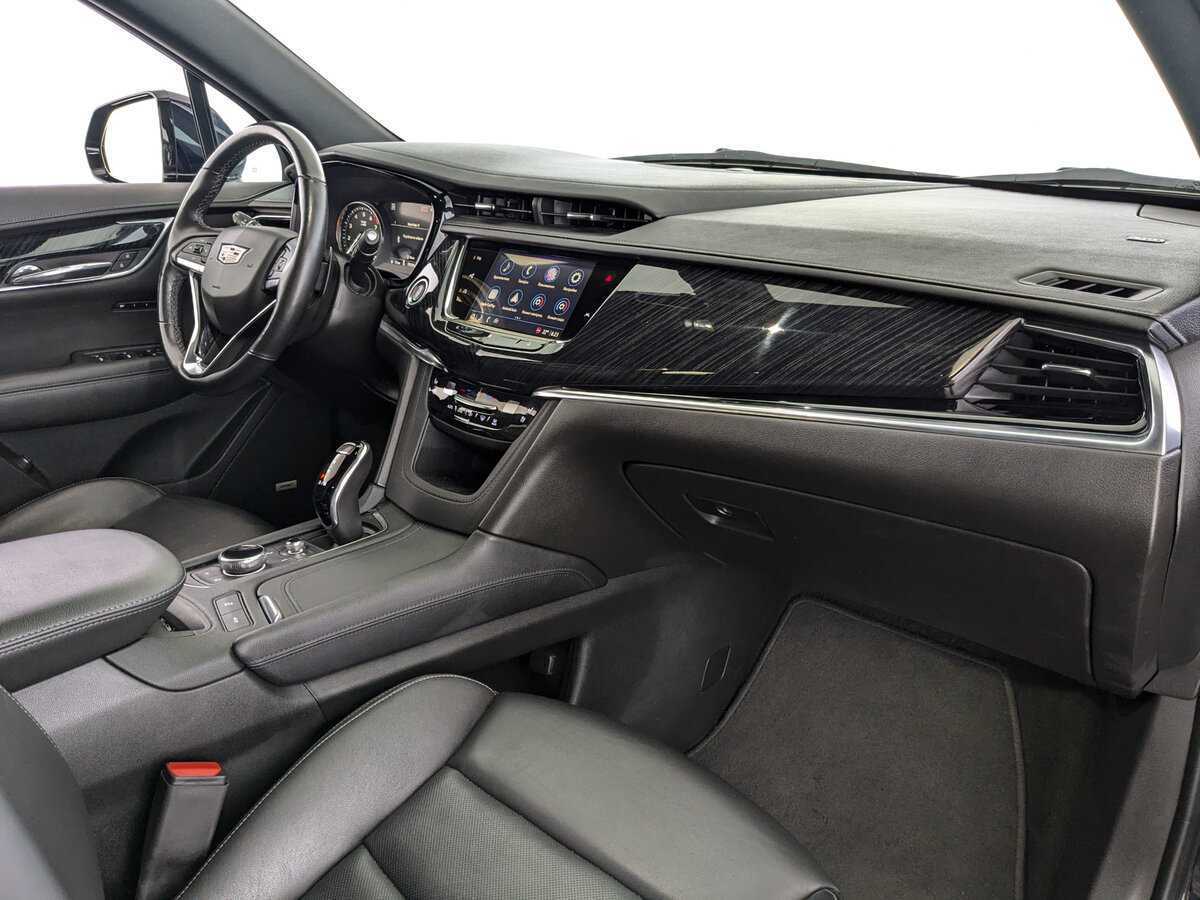 Cadillac XT6 с пробегом — 2021 год. Фото: #8