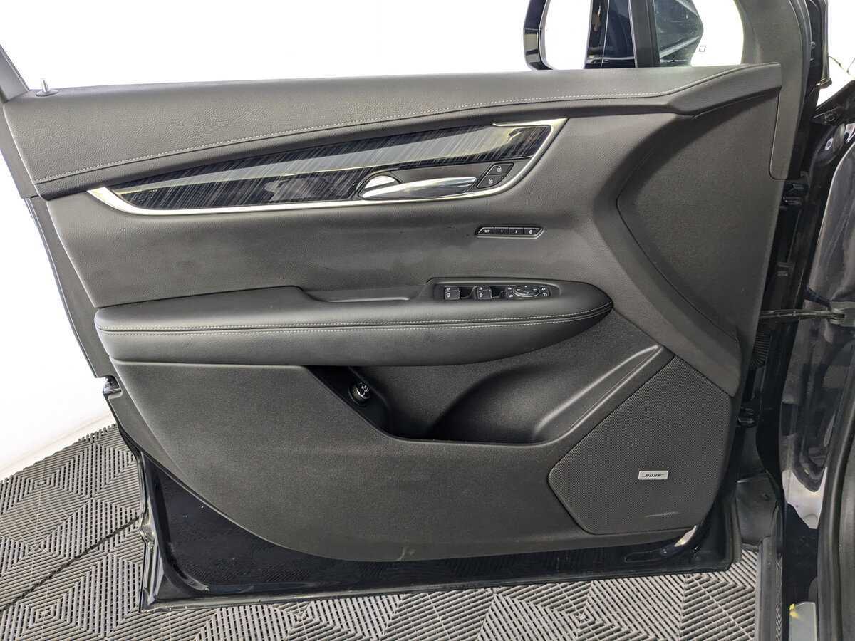 Cadillac XT6 с пробегом — 2021 год. Фото: #14