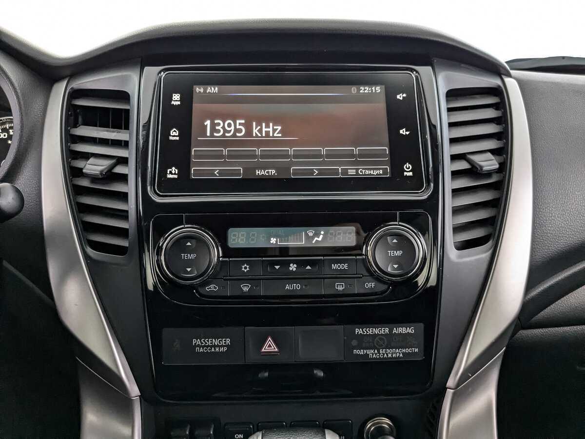 Mitsubishi Pajero Sport с пробегом — 2018 год. Фото: #12