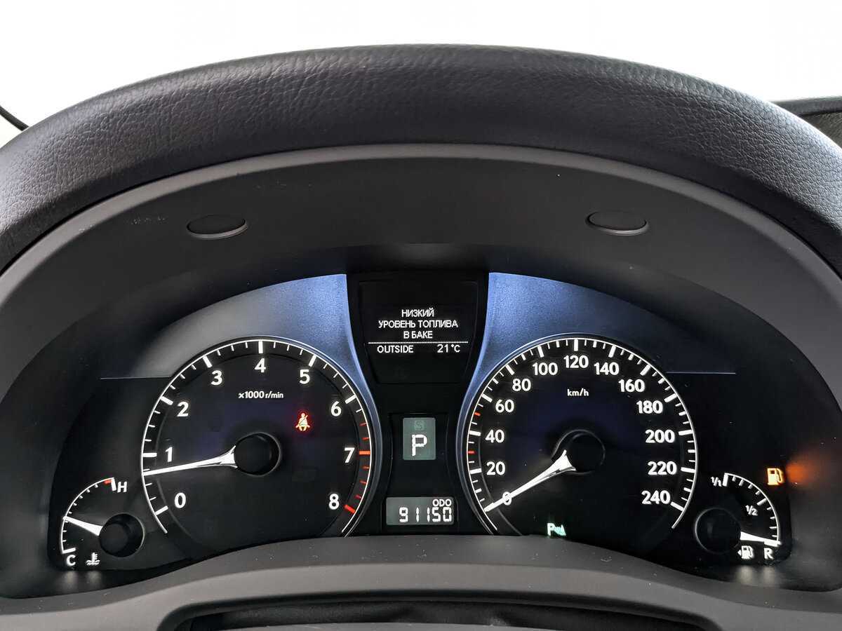 Lexus RX с пробегом — 2011 год. Фото: #11