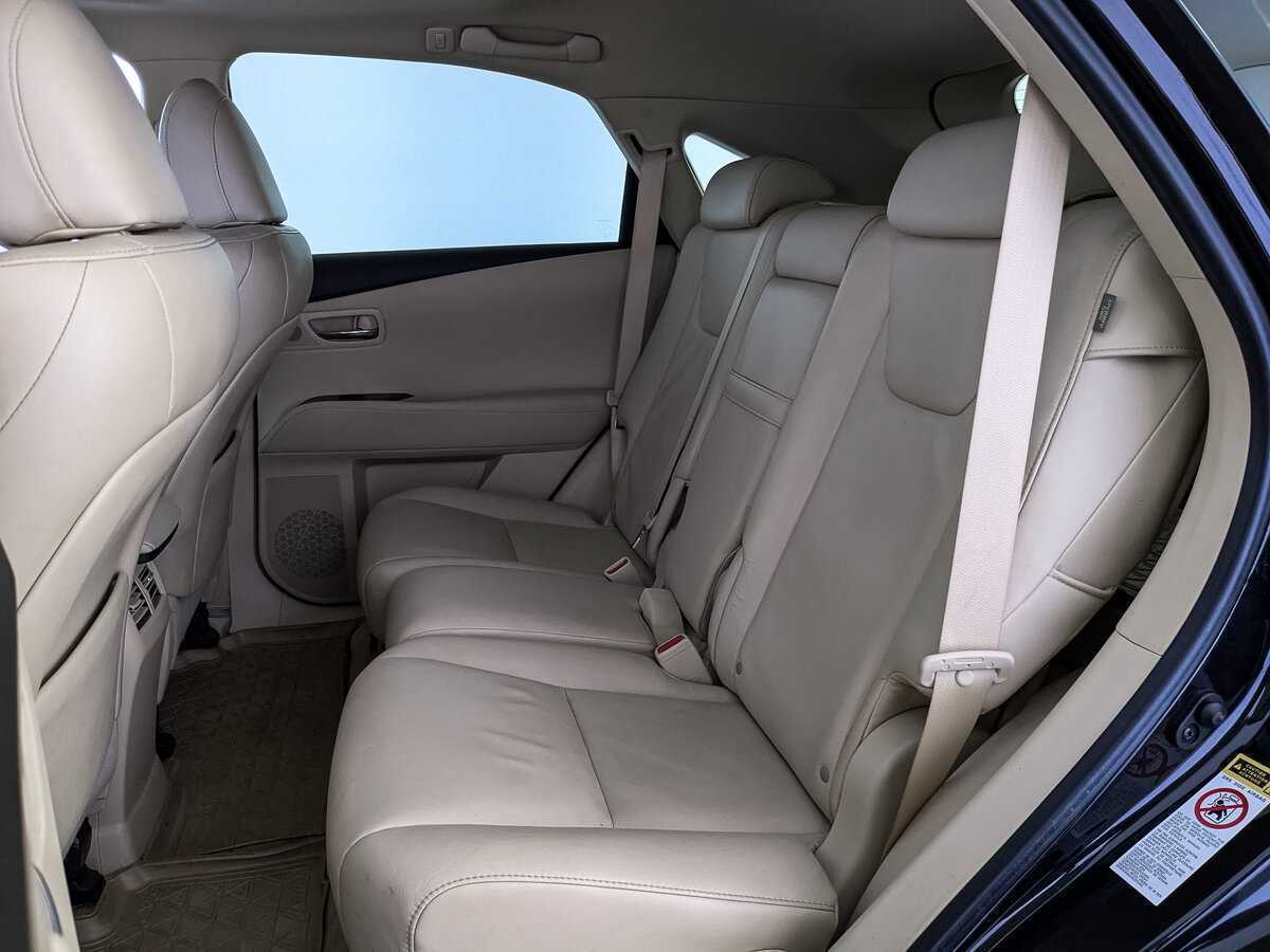 Lexus RX с пробегом — 2011 год. Фото: #12
