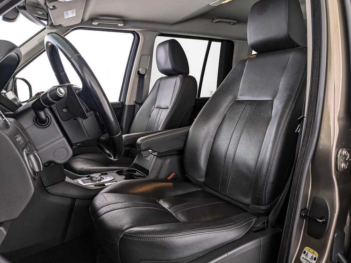 Land Rover Discovery с пробегом — 2014 год. Фото: #15
